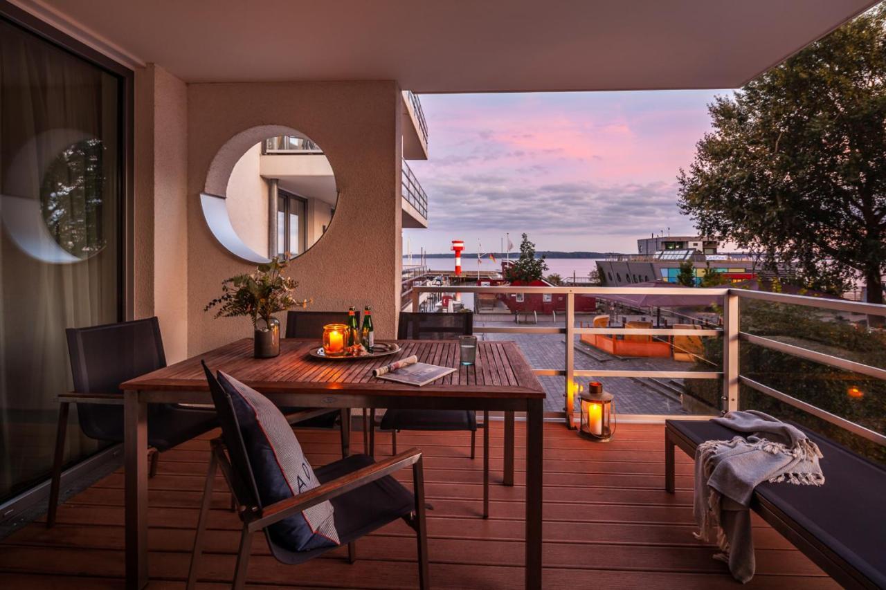Apartmenthaus Hafenspitze Ap 5 - "Am Yachthafen 5" - Blickrichtung Offenes Meerstrandpromenade Екернферде Екстер'єр фото