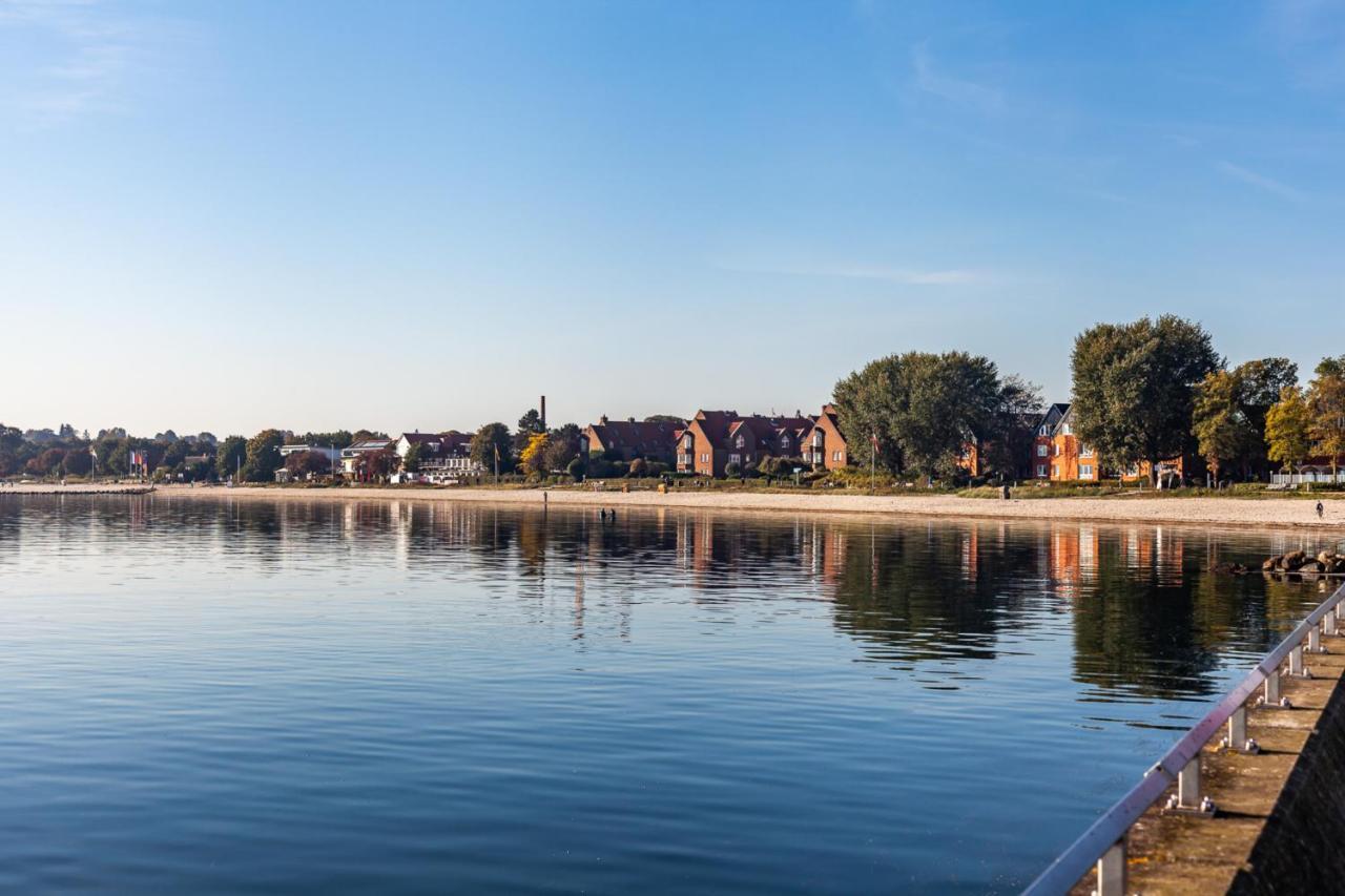 Apartmenthaus Hafenspitze Ap 5 - "Am Yachthafen 5" - Blickrichtung Offenes Meerstrandpromenade Екернферде Екстер'єр фото